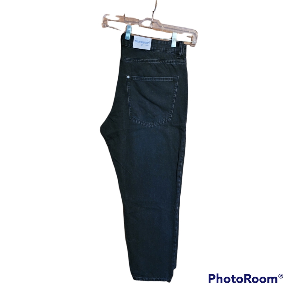 NWT H&M Denim Men's Jeans. Regular Tappered Cropped.